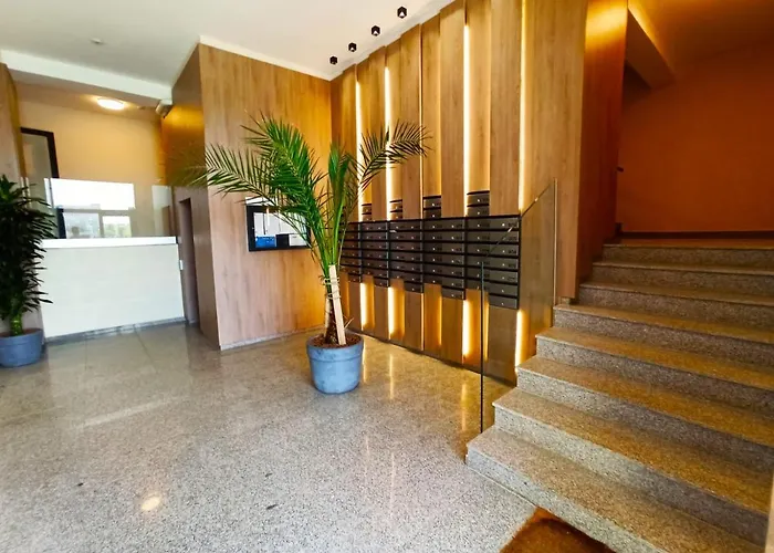 Апартаменти Bright&cozy Coresi C2